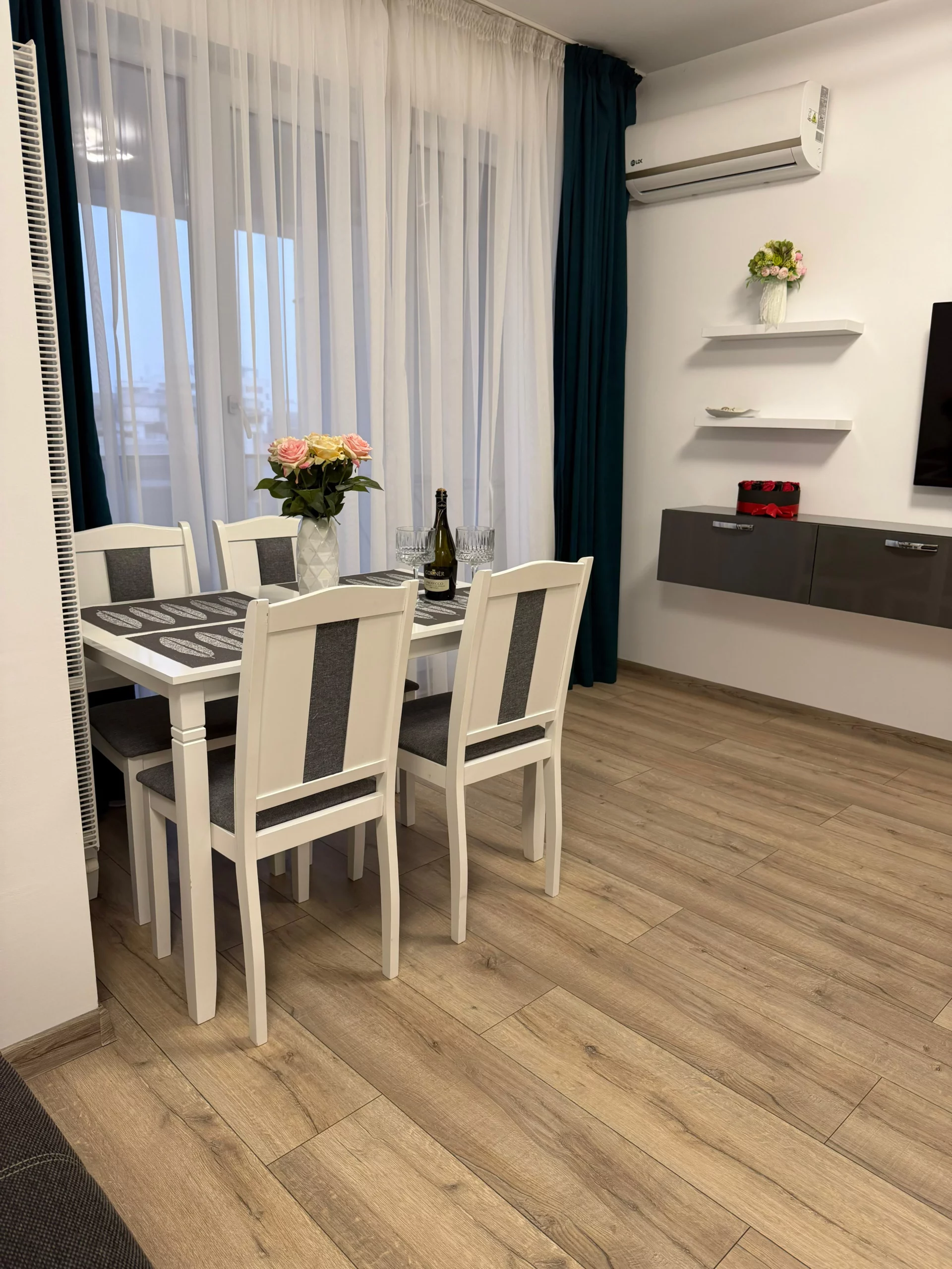 Mav Apartments Cazare Marea Neagra Mamaia Nord (21)