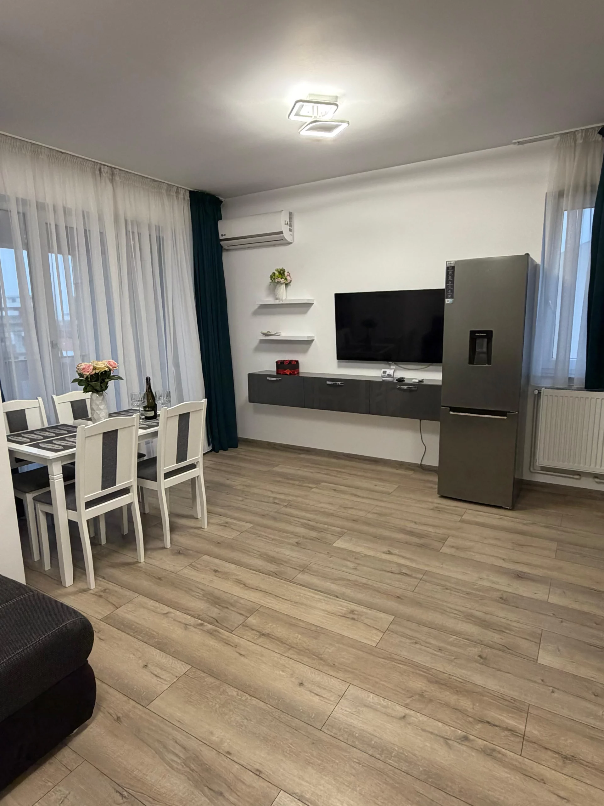 Mav Apartments Cazare Marea Neagra Mamaia Nord (23)
