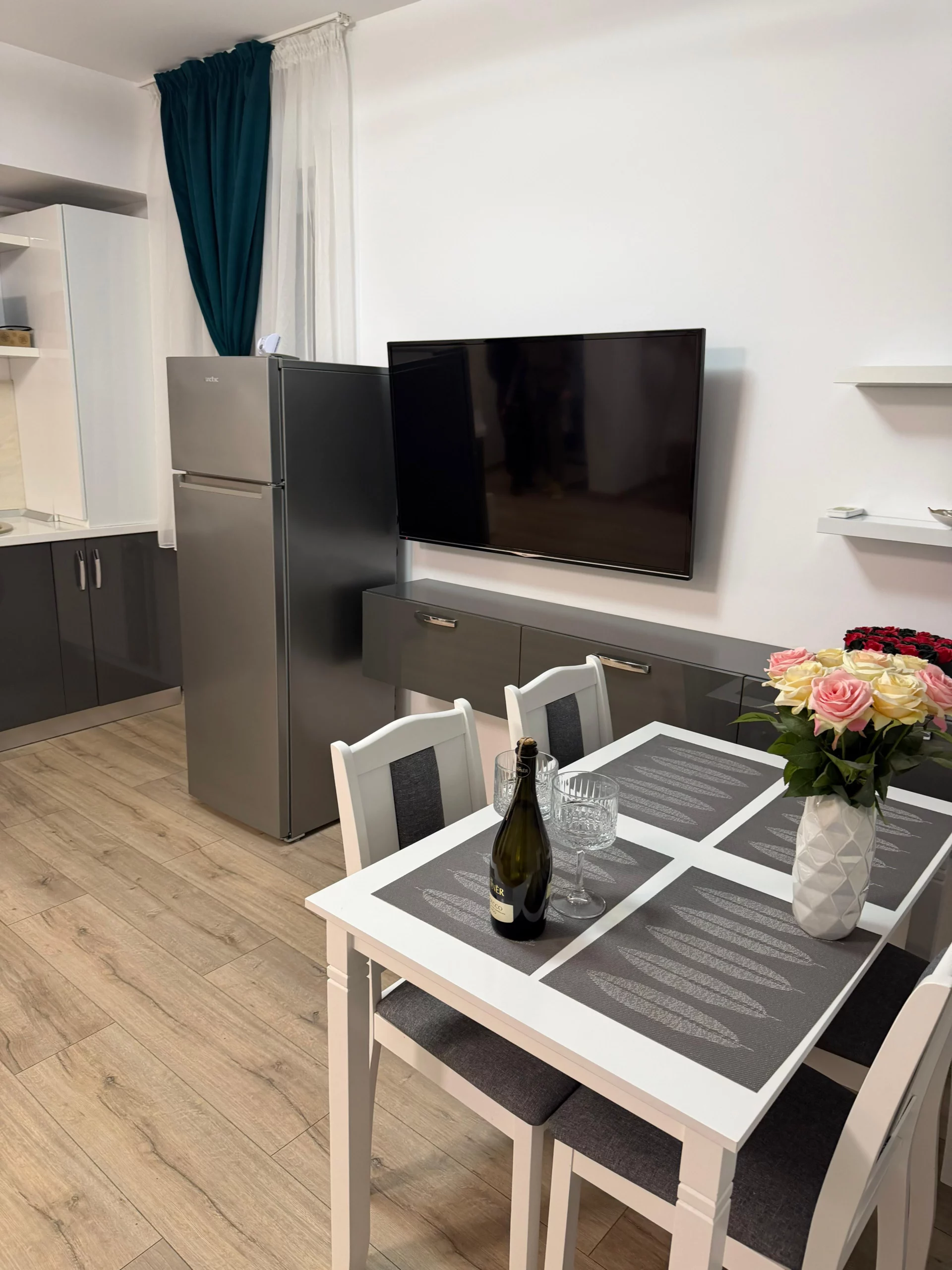 Mav Apartments Cazare Marea Neagra Mamaia Nord (37)