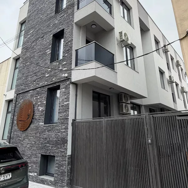 Mavcity-Boutique-Camere-Triple-Constanta-Cazare-Marea-Neagra-Constanta-3